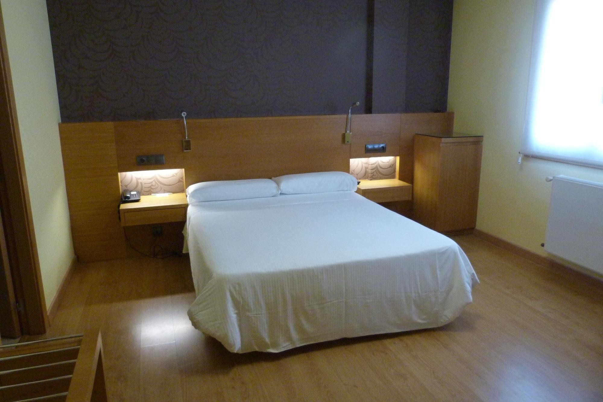 Hotel Nordes Burela Eksteriør billede