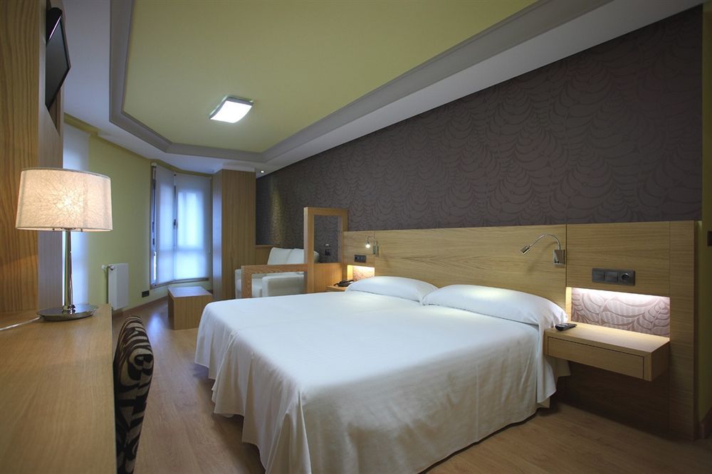 Hotel Nordes Burela Eksteriør billede